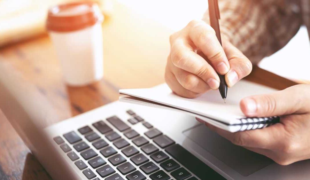 How To Balance School, Work, and Life As an Online Student
